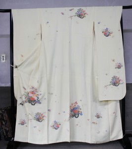 染め直す前のお母さんの振袖