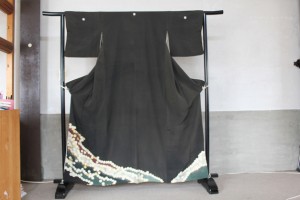 染め直す前の黒留袖