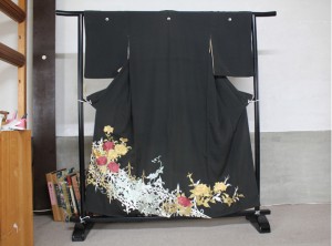 染め直す前の黒留袖