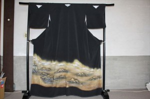 染め直した黒留袖