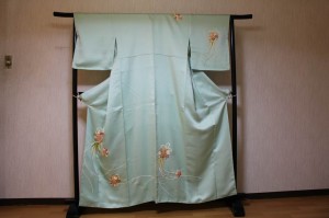 訪問着「花薬玉」