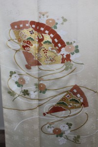 オーダー着物「檜扇・菊」上前アップ画像